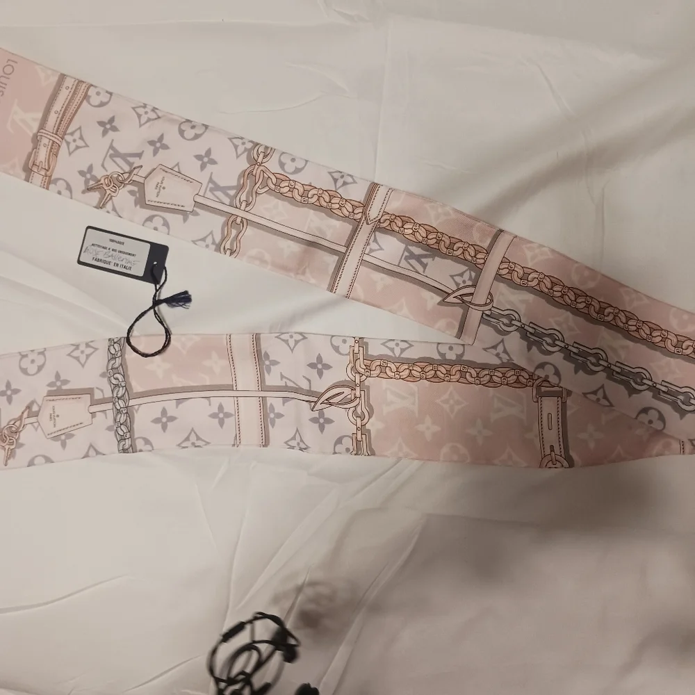Louis Vuitton monogram bandeau - Picture 3 of 7